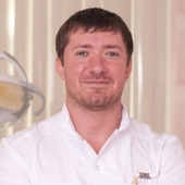 Полухин Евгений Александрович, стоматолог-хирург