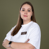 Смолякова Дарья Анатольевна, стоматолог-терапевт