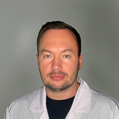 Дирксен Петр Викторович, пластический хирург