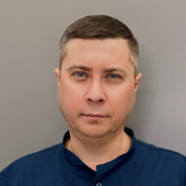 Мжельский Вадим Геннадьевич, стоматолог-ортопед