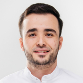 Комилов Хусрав Мухаммадович, стоматолог-терапевт