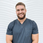 Воловик Вячеслав Георгиевич, стоматолог-хирург