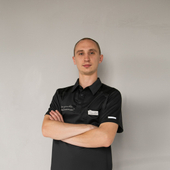 Лавров Максим Сергеевич, стоматолог-терапевт