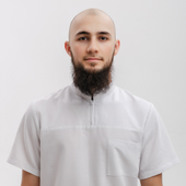 Магомедов Мирза Магомедович, стоматолог-хирург