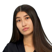 Карасаева Лаура Ренатовна, стоматолог-хирург