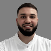 Цакоев Аслан Гурамович, стоматолог-ортопед