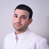 Джабраилов Нариман Эйнуллаевич, стоматолог-терапевт