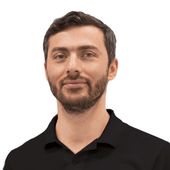 Амиров Арслан Русланович, стоматолог-хирург