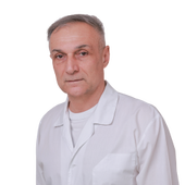 Джабраилов Арсен Басриевич, стоматолог-терапевт