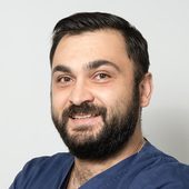 Казаров Роланд Рафаэлович, стоматолог-хирург