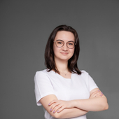 Гусева (Кортунова) Елена Олеговна, стоматолог-терапевт