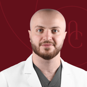 Манукян Александр Багратович, стоматолог-хирург