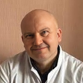 Смирнов Эдуард Эдуардович, уролог