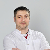 Хлопотов Петр Юрьевич, хирург