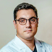 Саркисов Артём Каренович, стоматолог-ортопед