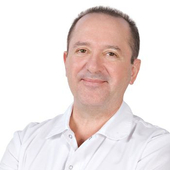 Меркулов Андрей Викторович, стоматолог-терапевт