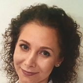 Калиничева Елена Владимировна, массажист