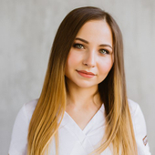 Люртаева Эльвира Эдуардовна, стоматолог-эндодонт