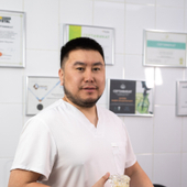 Ширибон Сергей Александрович, стоматолог-хирург