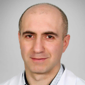 Казарян Даниел Артаваздович, стоматолог-терапевт