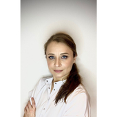 Трухина Анна Евгеньевна, стоматолог-терапевт