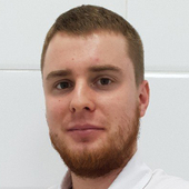 Жмакин Артур Александрович, стоматолог-терапевт