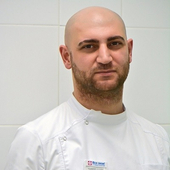 Меджидов Магомед Магомедбекович, имплантолог