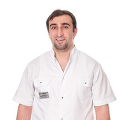 Амадзиев Магомед Арсенович, стоматолог-терапевт
