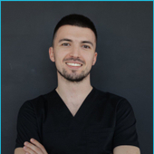 Асватуллин Оскар Раисович, стоматолог-хирург