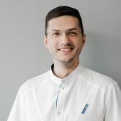 Мовенко Дмитрий Александрович, стоматолог-терапевт