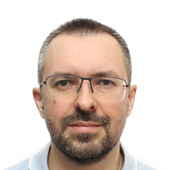 Кузнецов Роман Александрович, стоматолог-терапевт