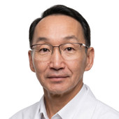 Карашпай Андрей Бай-Караевич, офтальмолог
