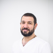 Агасян Владимир Альбертович, стоматолог-хирург