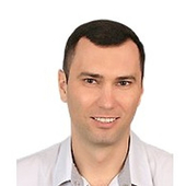 Кулаковский Евгений Владимирович, стоматолог-терапевт