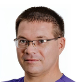 Девятов Константин Юрьевич, стоматолог-хирург