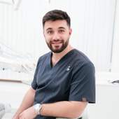 Исламов Сабухи Адилович, стоматолог-терапевт