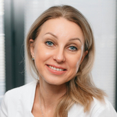 Чистякова Елена Михайловна, стоматолог-хирург