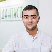Хачатрян Севак Мушегович, стоматолог-терапевт