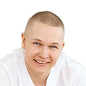 Минин Максим Андреевич, стоматолог-хирург