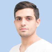 Караев Руслан Эдуардович, стоматолог-хирург
