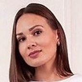 Строганова Алена Равильевна, стоматолог-терапевт