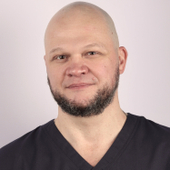 Смирнов Дмитрий Валентинович, стоматолог-хирург