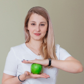 Комоцкая Оксана Евгеньевна, стоматолог-хирург