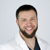 Медалье Сергей Валерьевич, стоматолог-терапевт