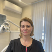 Изюмская Елена Валерьевна, стоматолог-терапевт