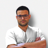 Хаггаг Абуди, стоматолог-хирург