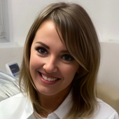 Илющенко Екатерина Витальевна, стоматолог-терапевт