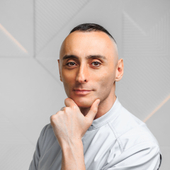 Бичахчян Роберт Георгиевич, стоматолог-терапевт