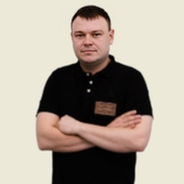 Назарчук Денис Юрьевич, стоматолог-хирург