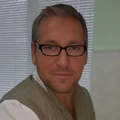 Пивнев Сергей Николаевич, стоматолог-хирург